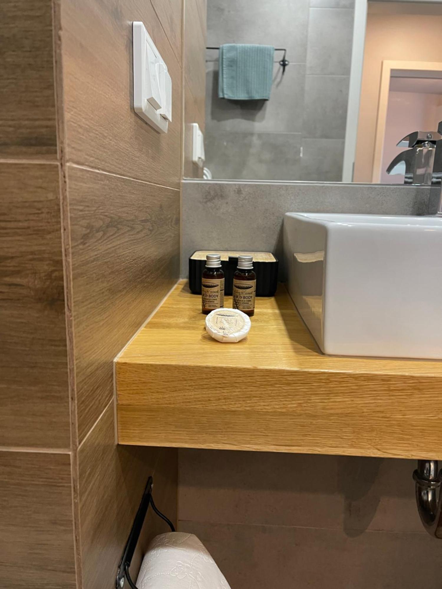 Sunflower Apartment Old Town Красков Екстериор снимка